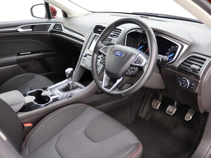 2025 Ford Mondeo