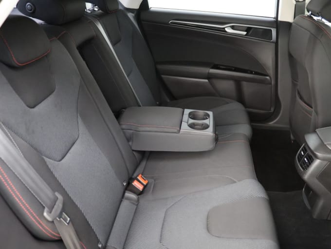 2025 Ford Mondeo