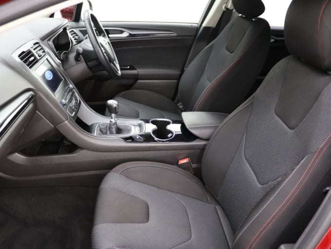 2025 Ford Mondeo