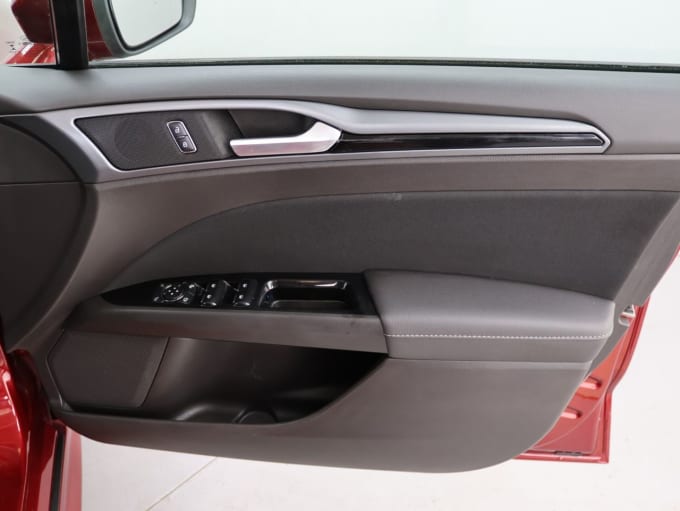 2025 Ford Mondeo