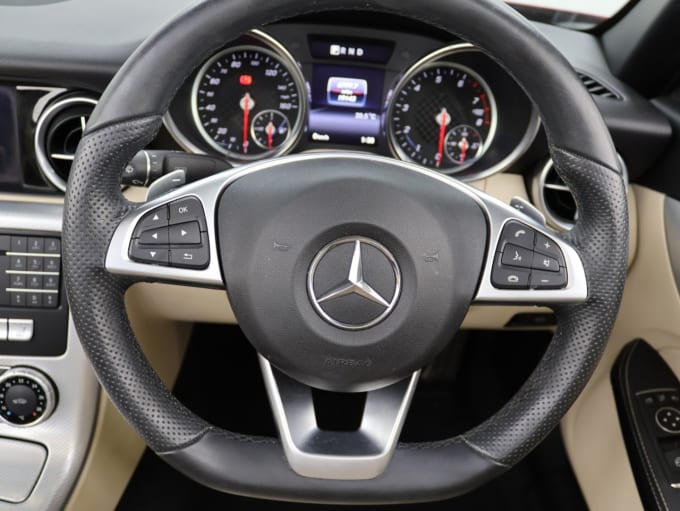2025 Mercedes-benz Slc
