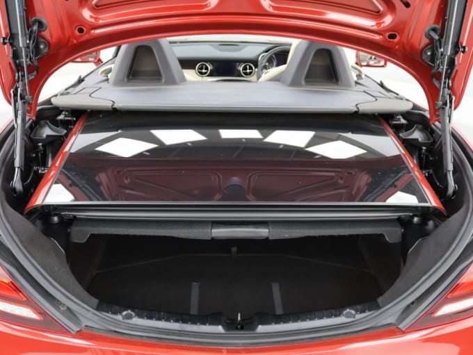 2025 Mercedes-benz Slc