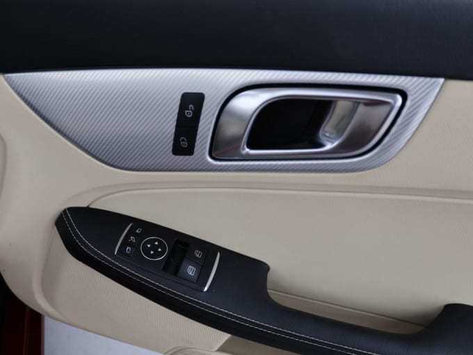 2025 Mercedes-benz Slc