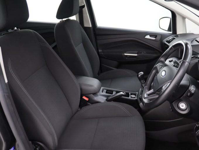 2025 Ford C-max