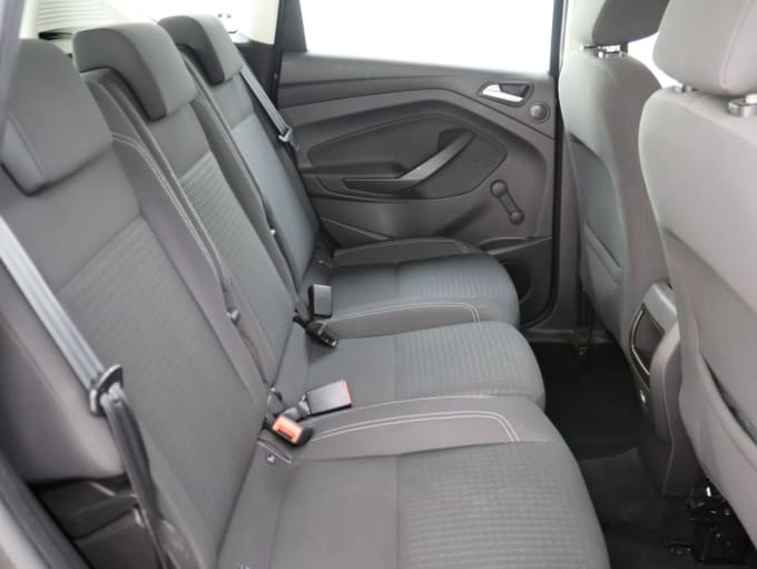 2025 Ford C-max