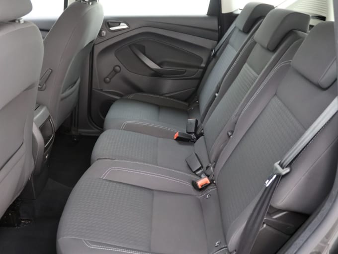 2025 Ford C-max