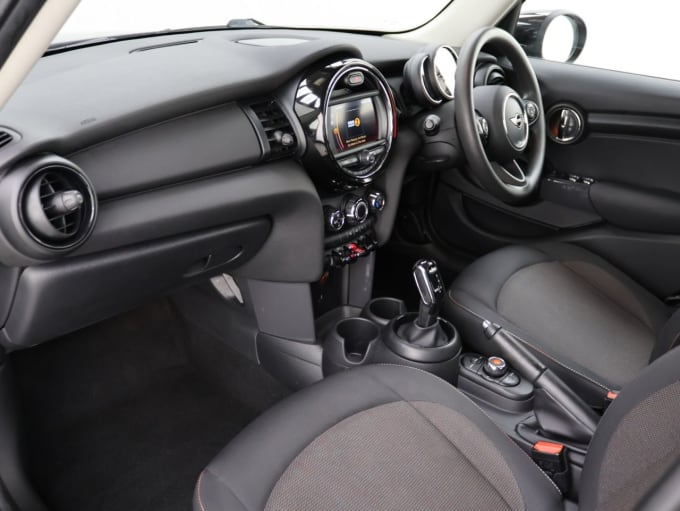 2025 Mini Hatch