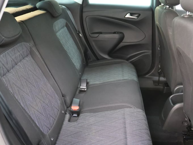 2025 Vauxhall Crossland X