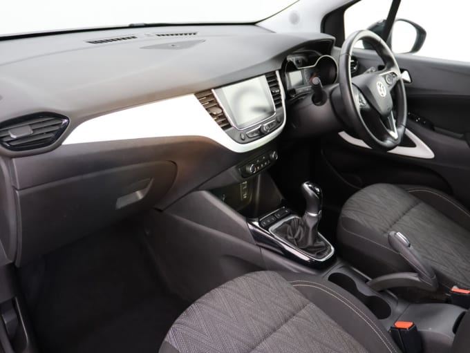 2025 Vauxhall Crossland X