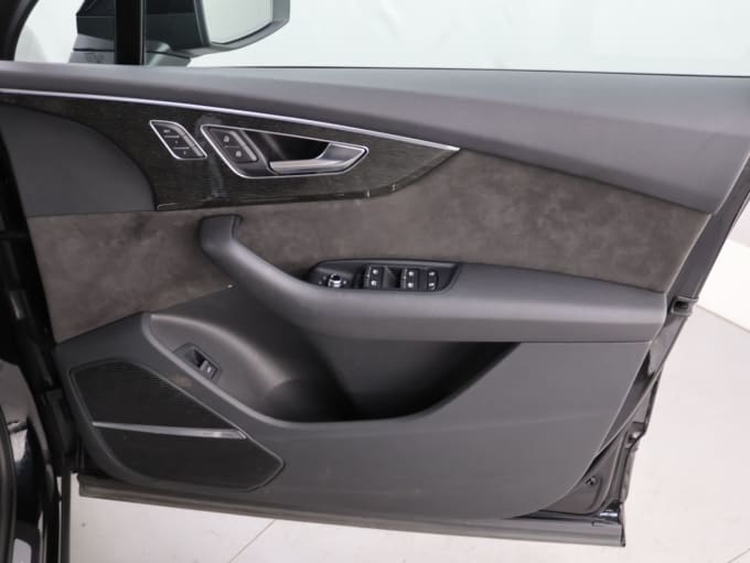 2025 Audi Q7
