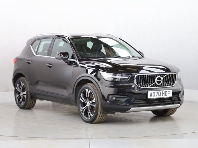 2025 Volvo Xc40