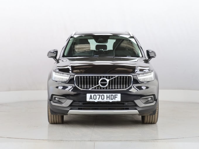 2025 Volvo Xc40