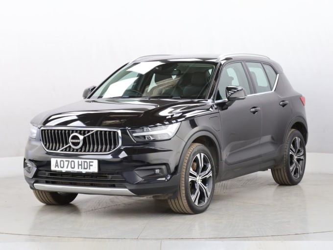 2025 Volvo Xc40
