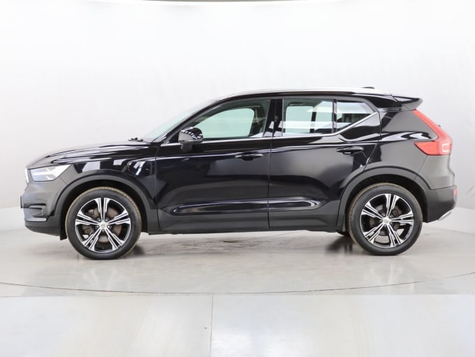 2025 Volvo Xc40