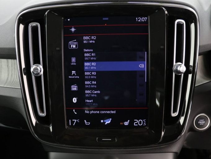 2025 Volvo Xc40