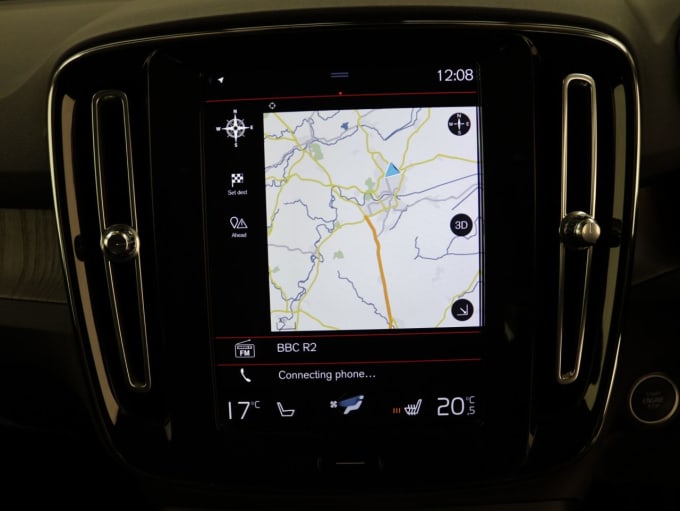 2025 Volvo Xc40