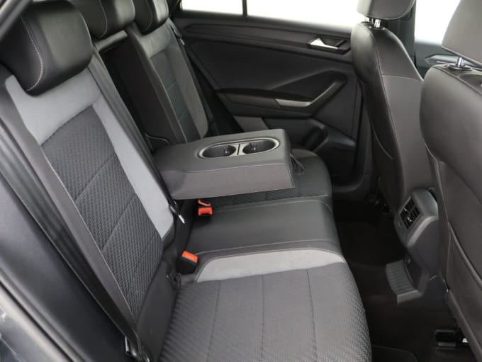 2025 Volkswagen T-roc