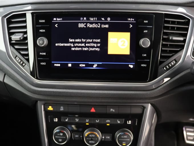 2025 Volkswagen T-roc