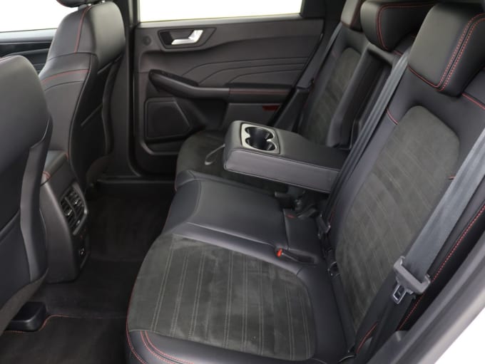 2025 Ford Kuga