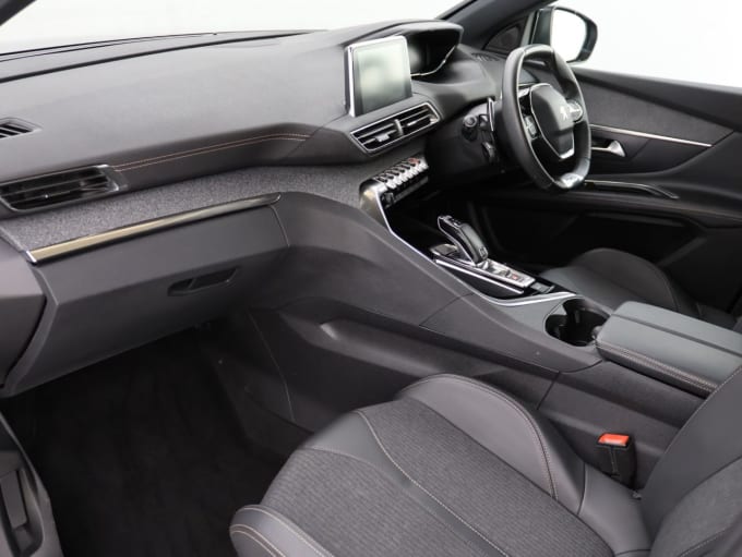 2025 Peugeot 3008