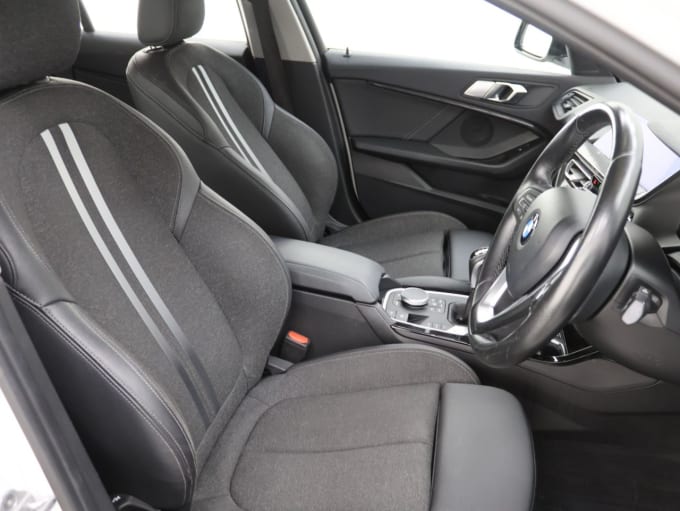 2025 BMW 1 Series