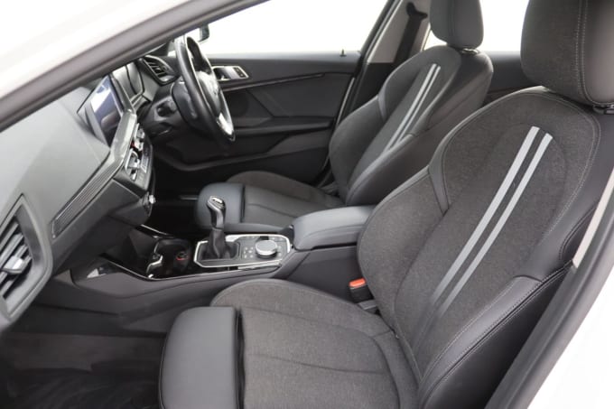 2025 BMW 1 Series