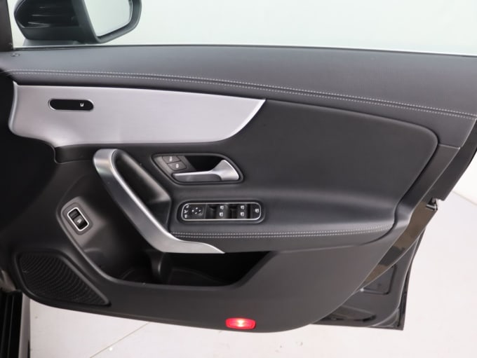 2025 Mercedes-benz Cla