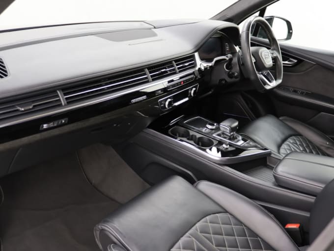 2025 Audi Q7