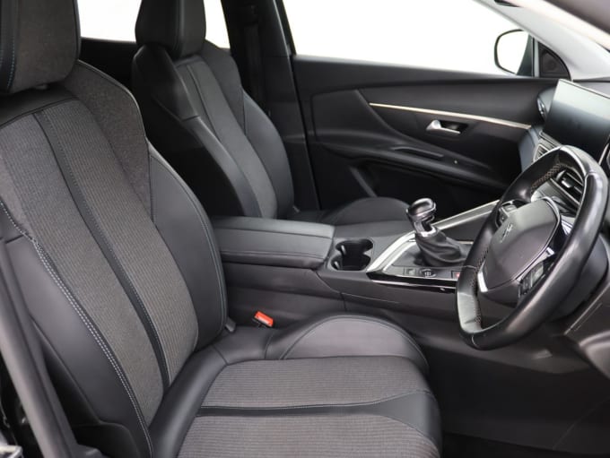 2025 Peugeot 3008