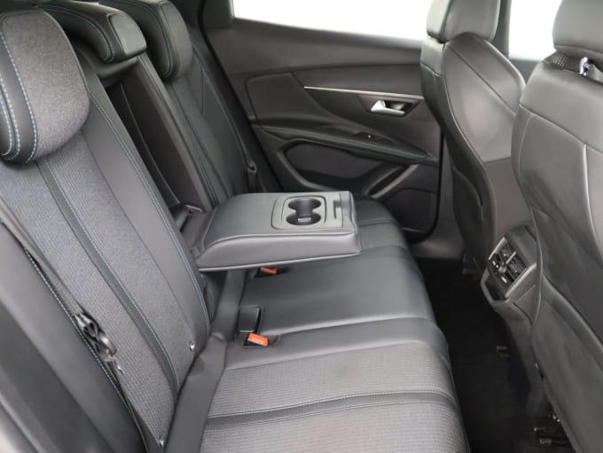 2025 Peugeot 3008