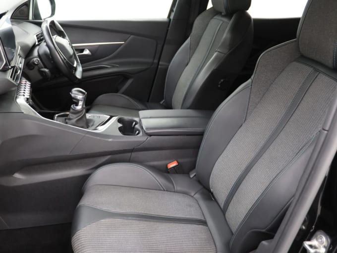 2025 Peugeot 3008