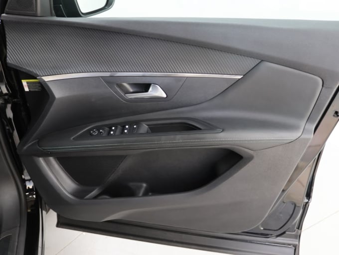 2025 Peugeot 3008
