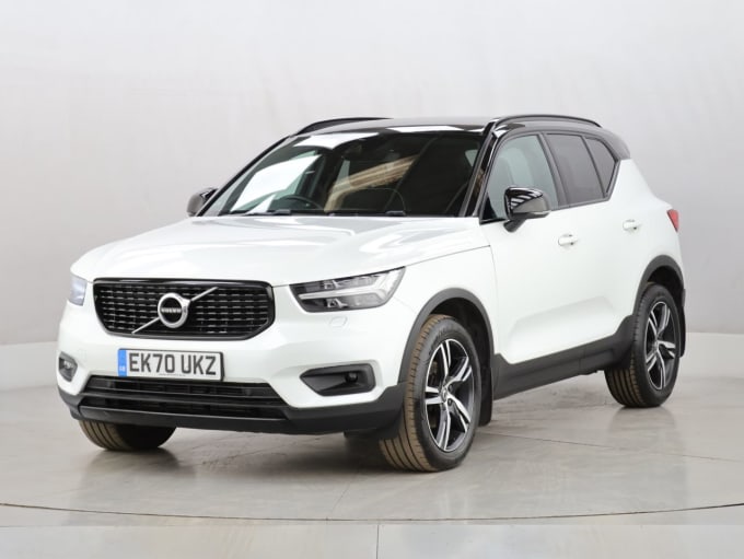 2025 Volvo Xc40