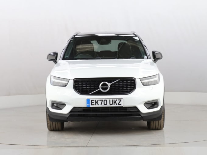 2025 Volvo Xc40