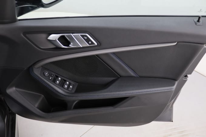 2025 BMW 1 Series