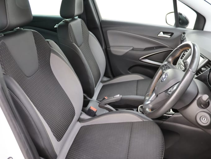 2025 Vauxhall Crossland X