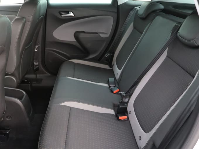 2025 Vauxhall Crossland X