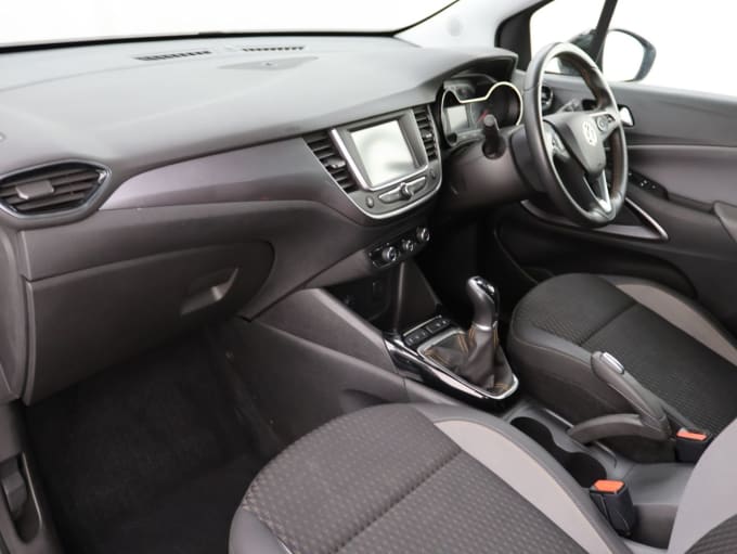 2025 Vauxhall Crossland X