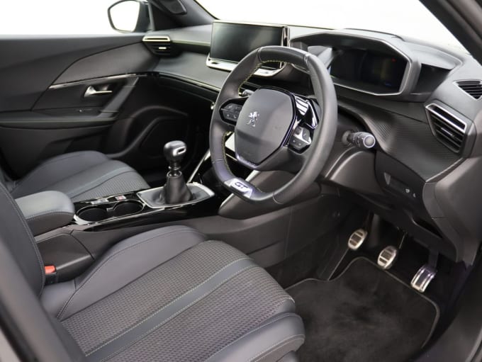 2025 Peugeot 2008