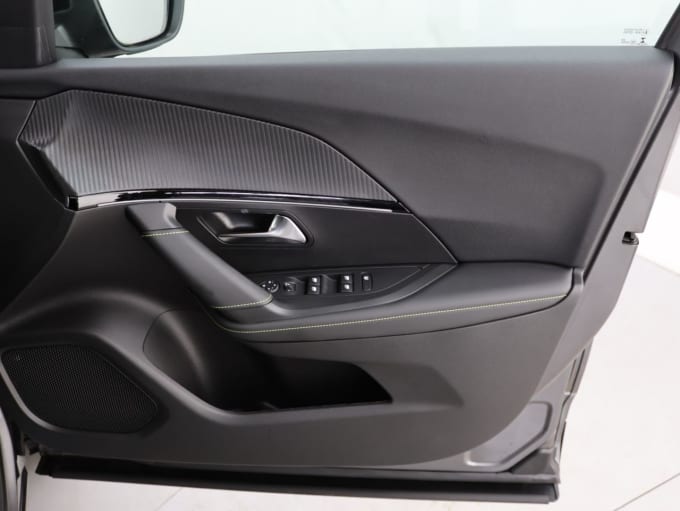 2025 Peugeot 2008
