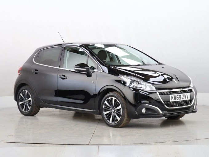 2025 Peugeot 208