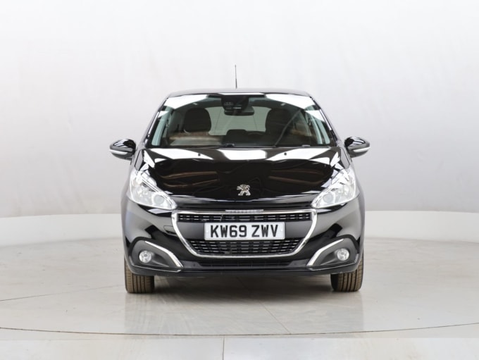 2025 Peugeot 208