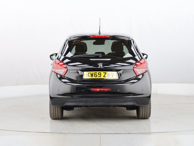 2025 Peugeot 208