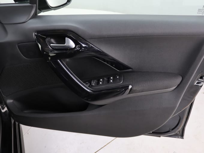 2025 Peugeot 208