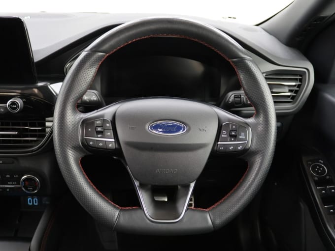 2025 Ford Kuga