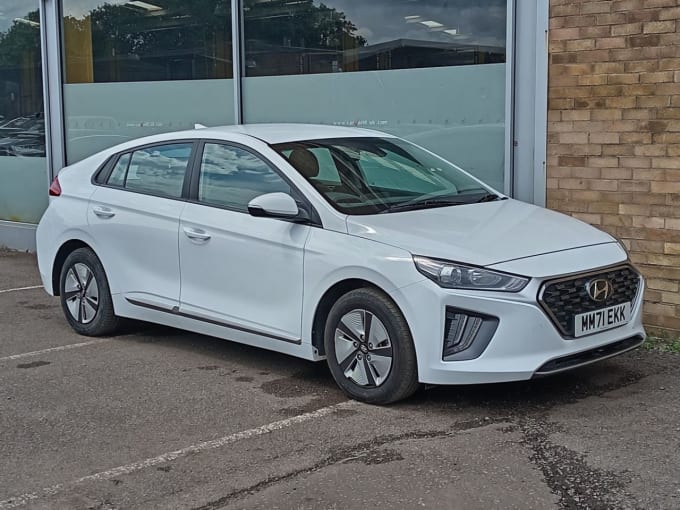 2025 Hyundai Ioniq