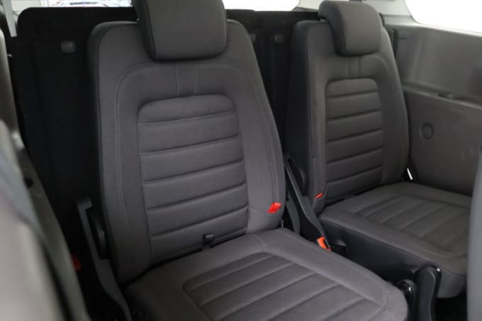 2025 Ford Grand Tourneo Connect