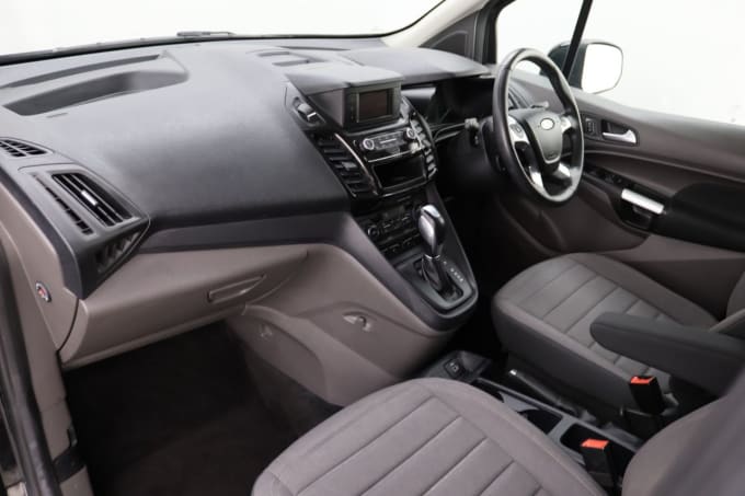 2025 Ford Grand Tourneo Connect