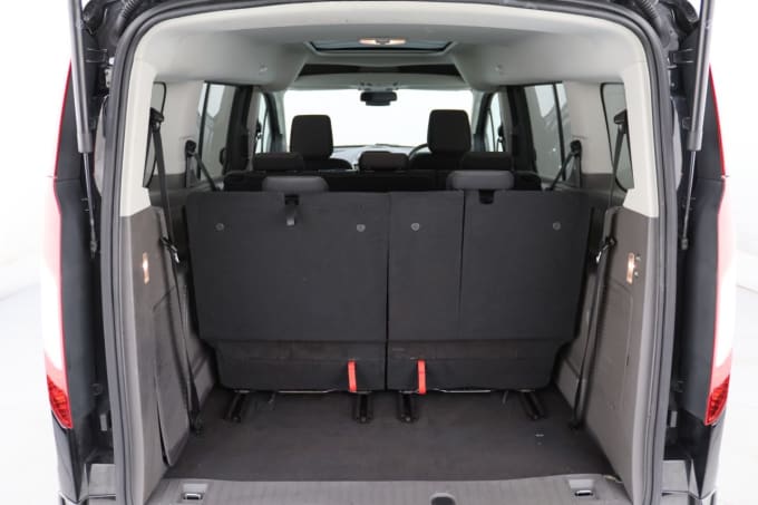 2025 Ford Grand Tourneo Connect