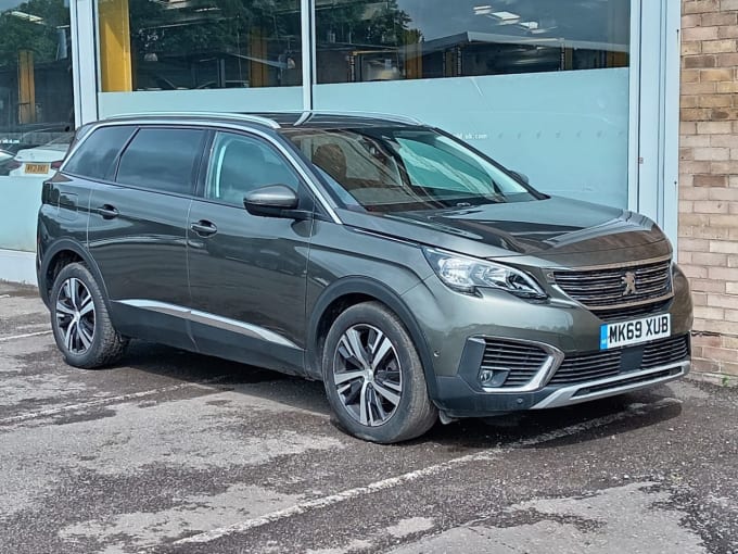 2025 Peugeot 5008